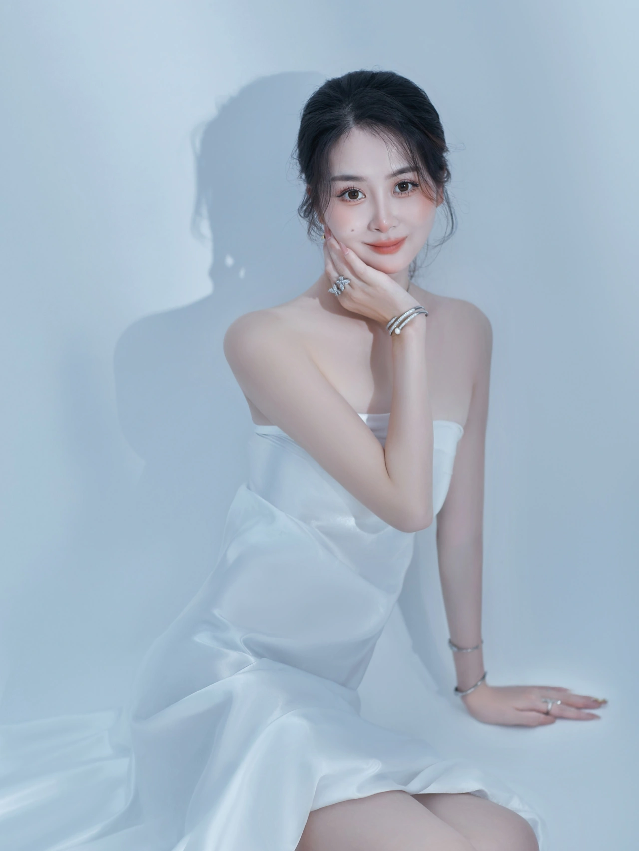 国产清纯美女写真集，展现自然魅力，纯净气质，动人瞬间