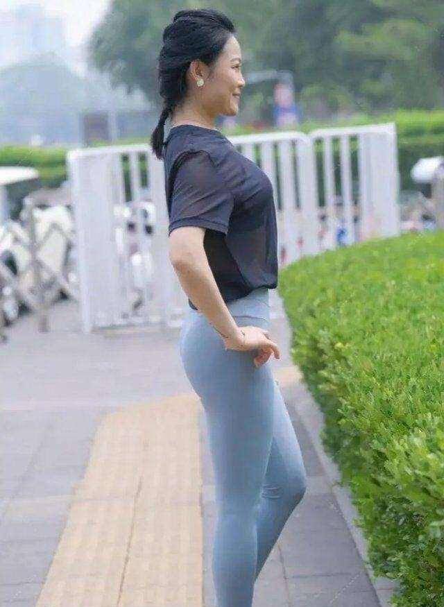丰满的大屁股一级A片火热上线，高清无码，极致诱惑，让你欲罢不能