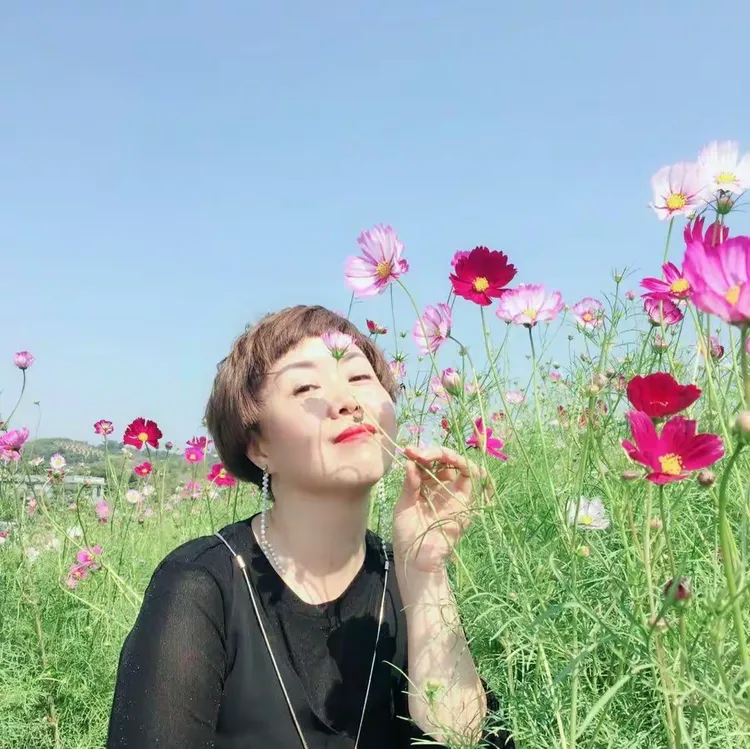 青草福利带来自然健康与快乐享受，清新生活，美好心情