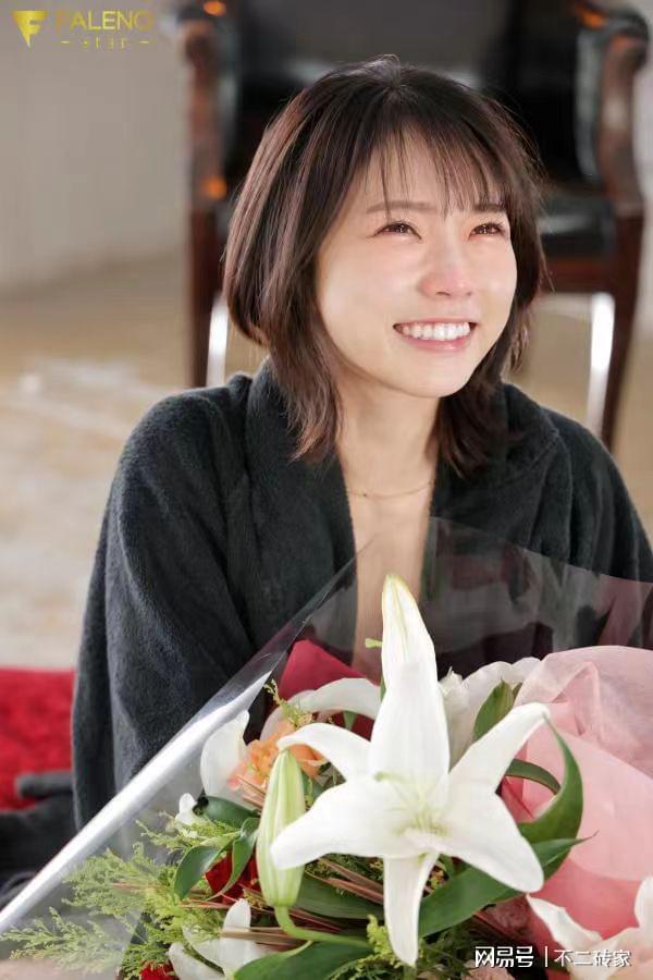 亚洲熟妇无码久久久精品高清视频，激情演绎熟女魅力，无码真实体验