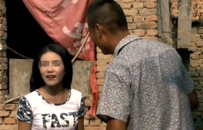 老头玩弄少妇私处视频曝光，震惊全网，引发热议与道德争议