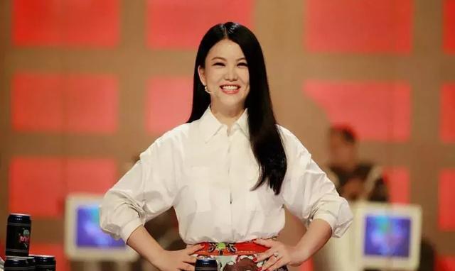 性色婷婷绽放优雅魅力，诠释女性自信风采，展现独特时尚韵味