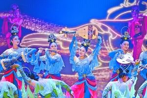 外国成人五月婷婷精彩呈现，探索多元文化魅力，尽享独特视觉盛宴