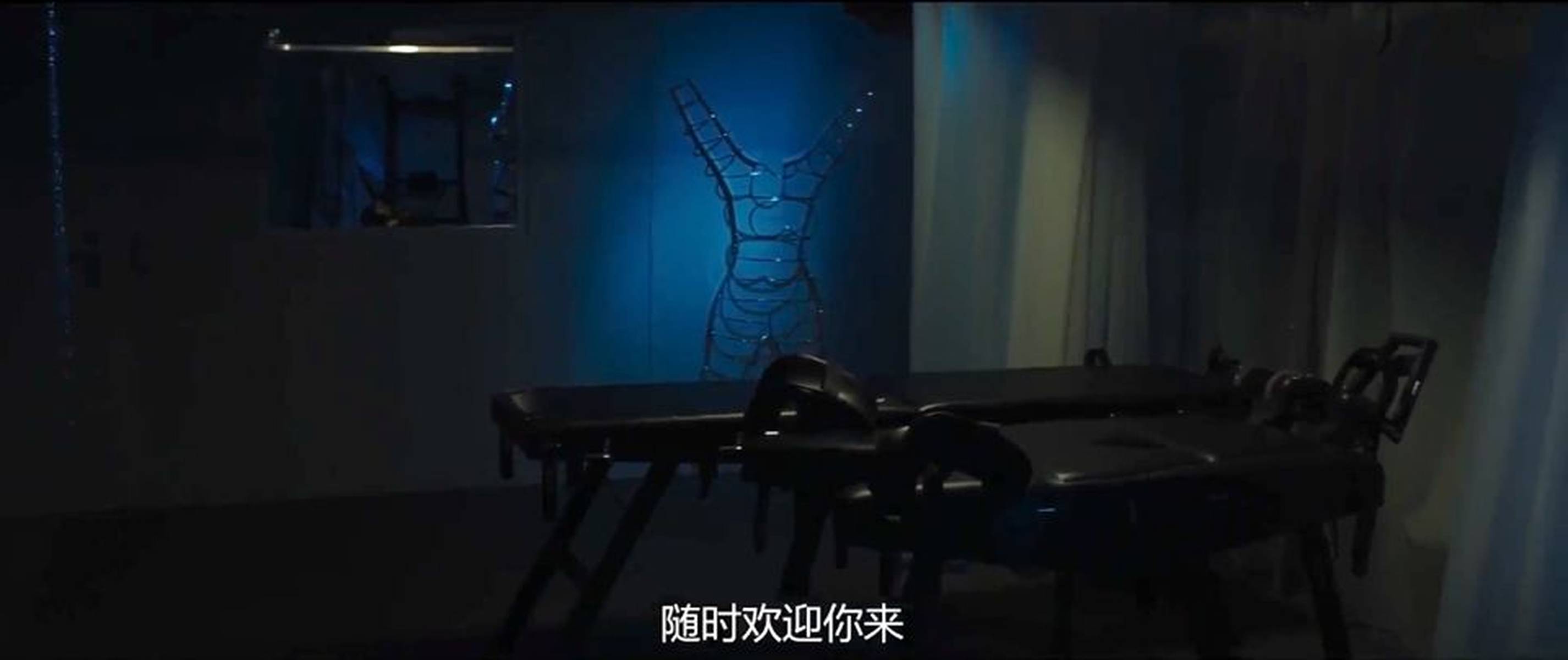 1.情侣奴伺候女王小雨的隐秘欢愉