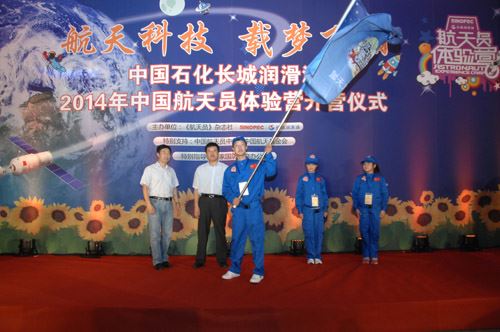 2.德国熟妇性爱诱惑，火热体验，深夜秘密约会