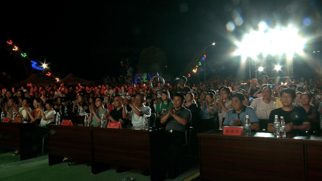 胖女人特黄大片浜震撼上线，性感女神大胆演绎，激情剧情引爆视觉盛宴