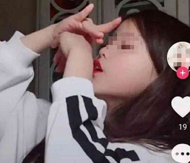 9岁女孩免费观看毛片引发争议，家长警惕，社会关注儿童安全