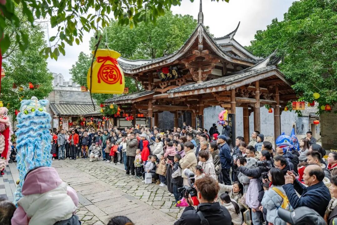 亚洲日韩潮流港台风尚，探索时尚趋势，品味独特魅力，感受文化交融