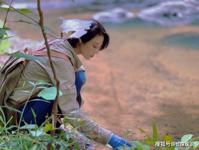 1.胡秀英野外激情探险记