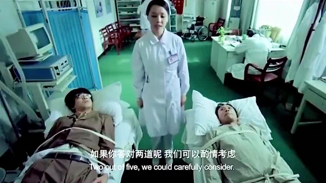 1.人与禽一级护士A片的情感纠葛与职业挑战