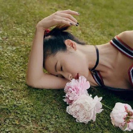 BRAZZERS欧美高潮精选合集，极致诱惑画面，让你体验无与伦比的感官盛宴
