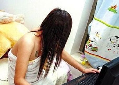 少妇老师洗澡被操爽a片软件下载，高清无码视频在线观看，最新热门成人影片推荐