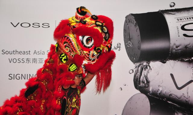 印度老人做爱引发热议探讨晚年性健康与传统文化冲突，社会应如何正视老年人情感需求