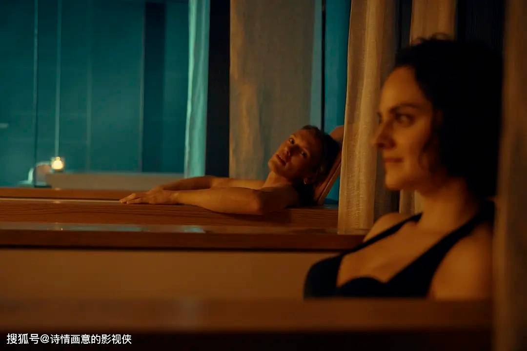 乌克兰少妇一级A片引发热议，真实故事改编，情感与欲望交织，揭露人性深处秘密