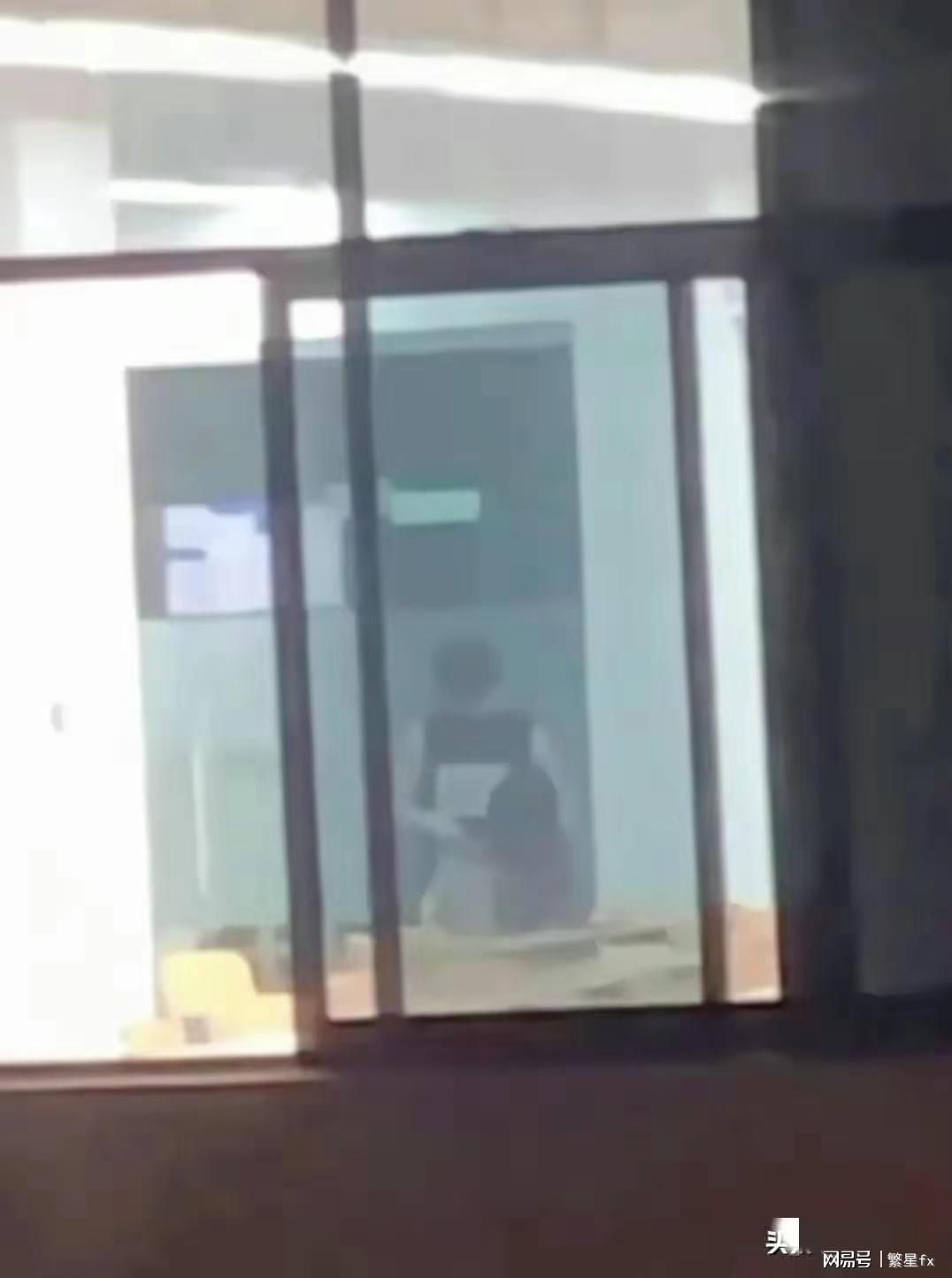19岁女学生浜崎真水多毛片流出，校园偷拍事件引热议，网友热议真实性与伦理