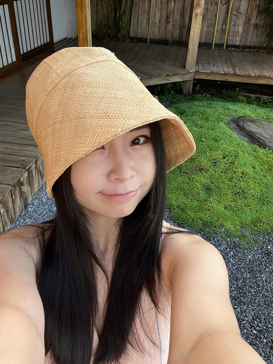 青青草国产香蕉自拍绽放自然魅力,清新田园风,随手记录美好瞬间 青青草国产香蕉自拍绽放自然魅力,清新田园风,随手记录美好瞬间