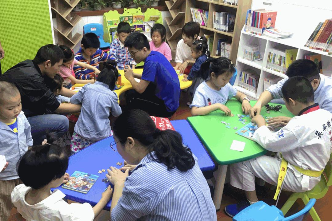 中国少妇的精致生活日常,展现优雅魅力,打造温馨家庭氛围 中国少妇的精致生活日常,展现优雅魅力,打造温馨家庭氛围