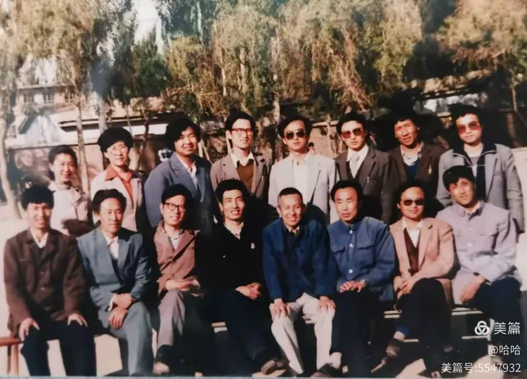 2.舒淇写真集电影绝版重现,经典镜头回顾,珍藏记忆永存心间