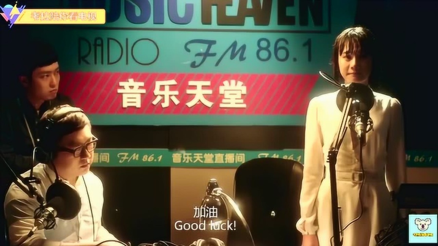 未成年小男生Gay浜情感成长故事，探索自我认同，青春期的迷茫与勇敢