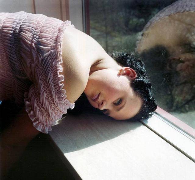 四川女人一级毛片真实故事揭秘，震撼人心的情感纠葛，揭露背后不为人知的秘密