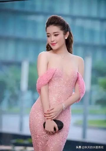 四川美女BBBB搡BBBB搡BBBB搡，风情万种，魅力四射，惊艳你的眼球