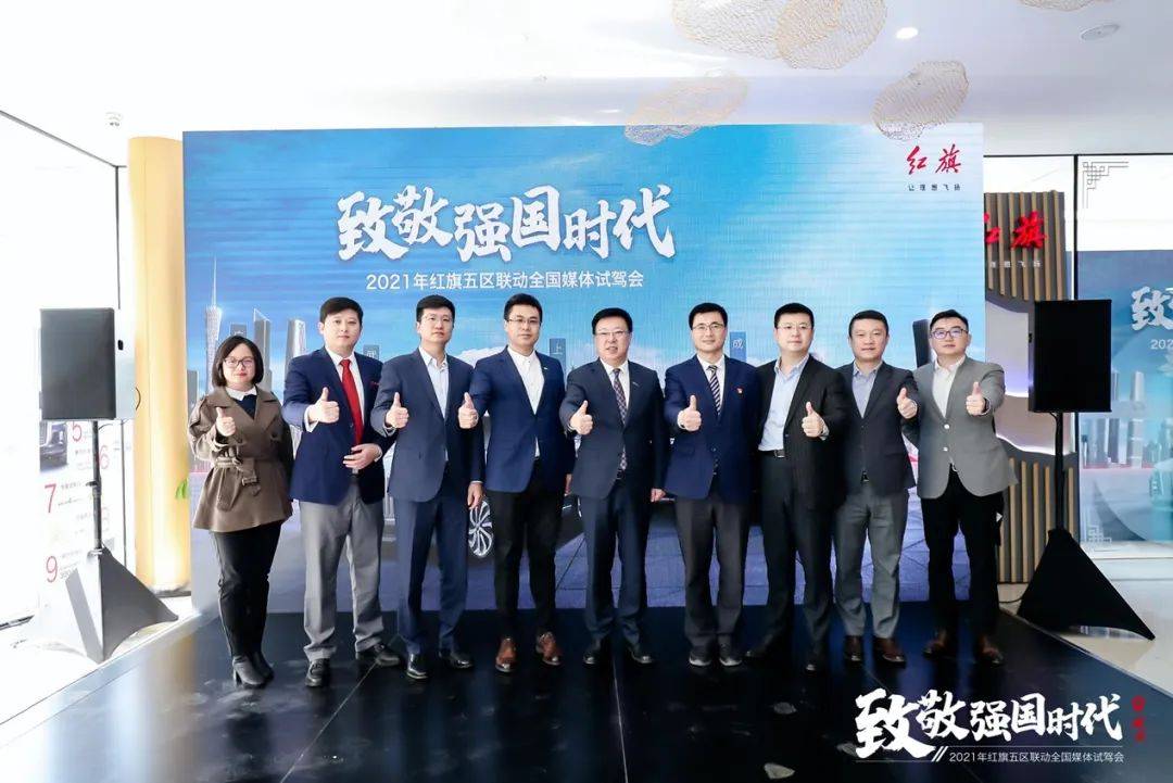 狂躁美女大BBBBBBapp引爆全网，独特风格席卷潮流，快来体验极致魅力