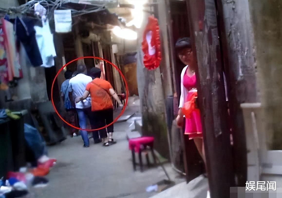 3.老头嫖妓被偷拍,视频流出引热议,民众呼吁严惩不法行为