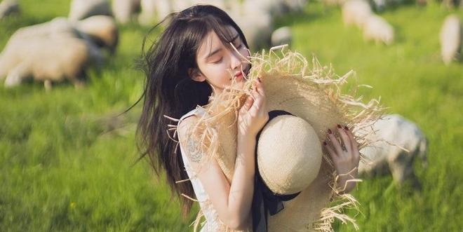 女同精品浪漫故事，深情描绘爱与成长，展现女性情感世界