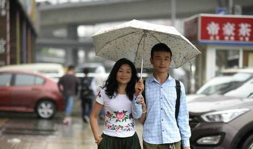 1.小伙大战两老熟妇激烈对决 1.小伙大战两老熟妇激烈对决