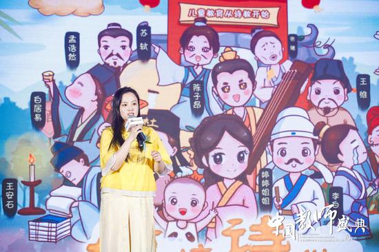 婷婷98最新动态分享，揭秘她的成长故事，探索背后的努力与坚持