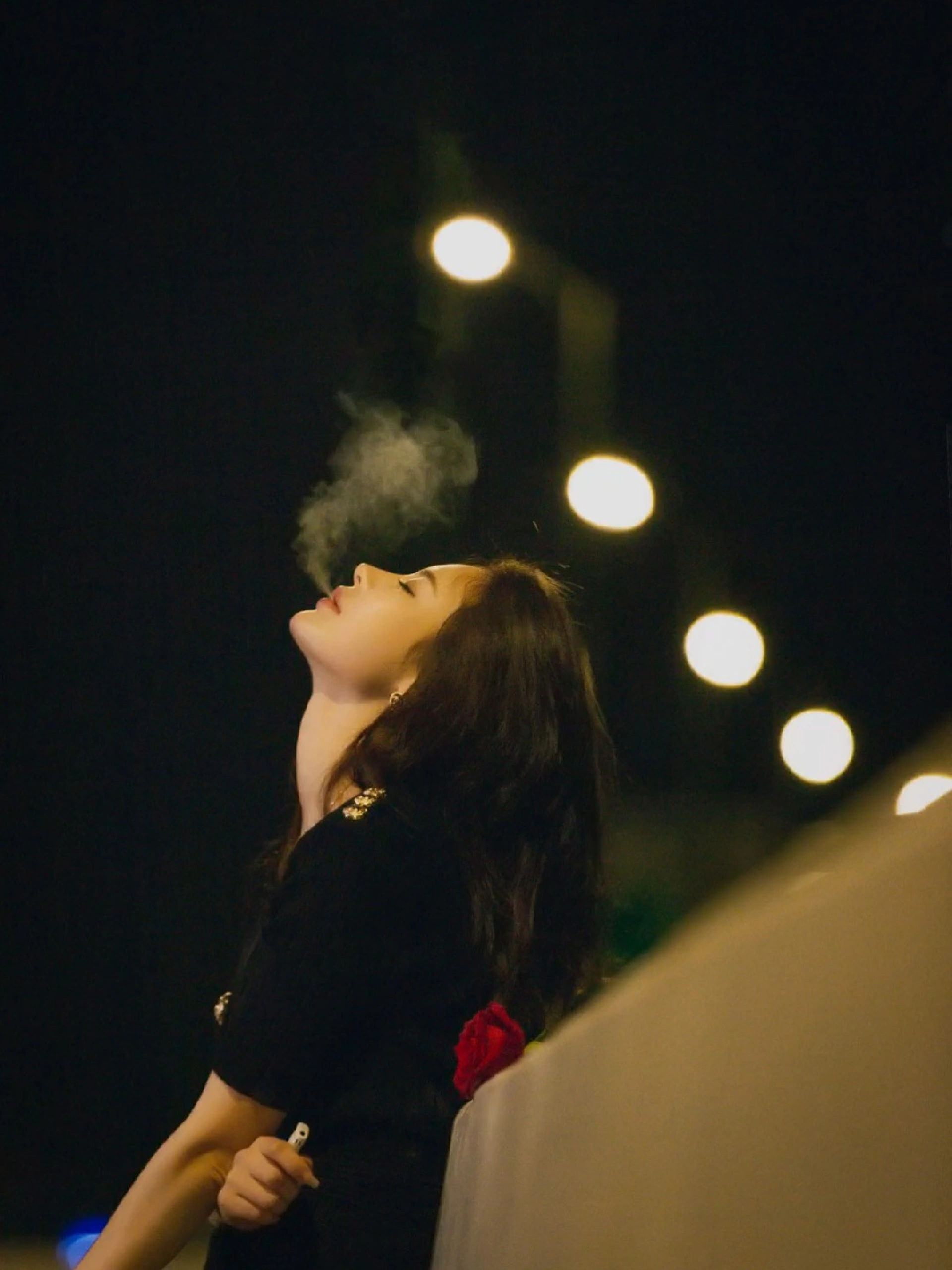 午夜伦伦的迷离旋律，沉醉夜色，舞动灵魂，探寻都市暗影下的自由与激情