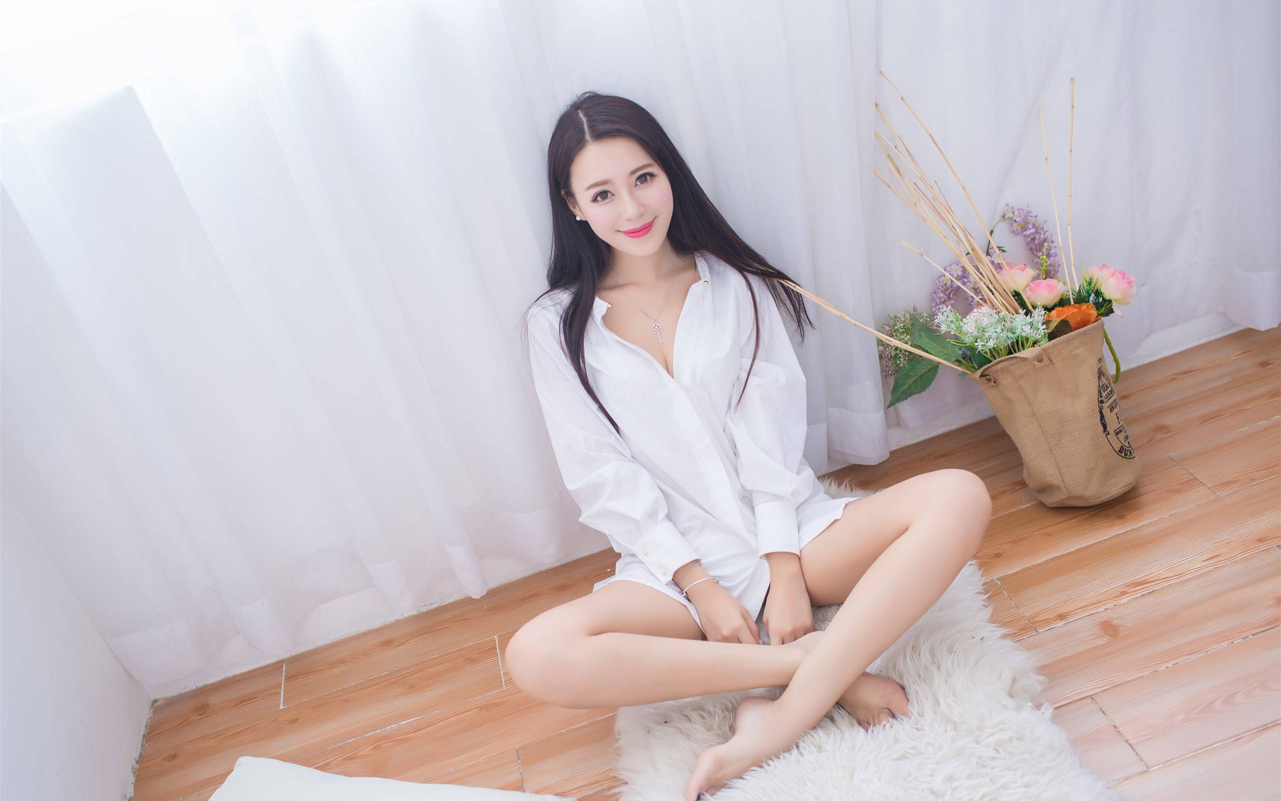 熟女人妻AV无码作品精选，极致诱惑画面，满足你的深夜幻想
