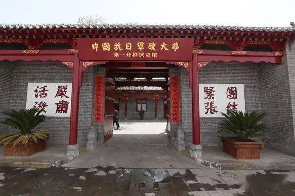 1.蜜桃亚洲欧美一区无码精品