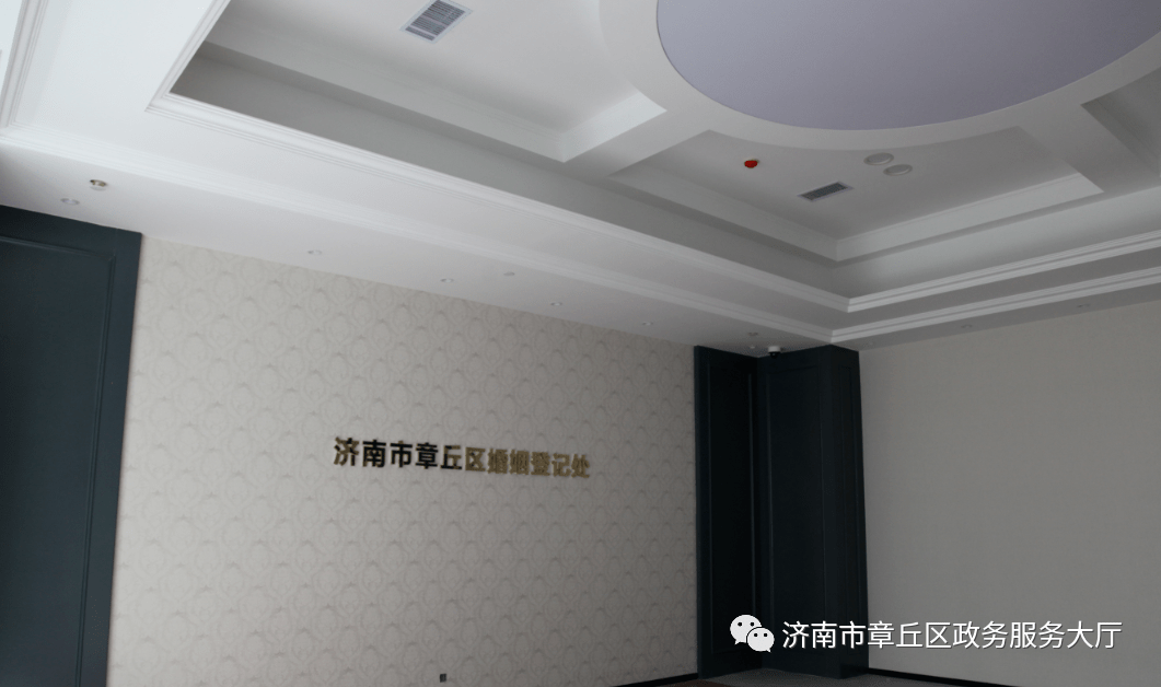 高级会所双飞浜体验奢华享受，尊享私密空间，品味高端服务新境界