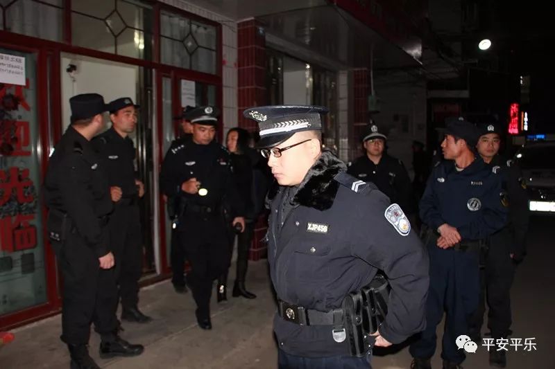 暗访少妇卖淫团伙揭露地下交易内幕，警方突袭抓捕现场，细节曝光震惊社会