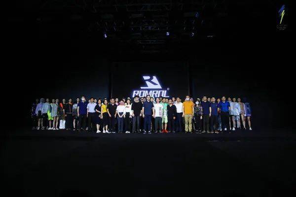 亚洲精品乱码揭秘最新时尚趋势,探索独特设计风格,发现潮流魅力 亚洲精品乱码揭秘最新时尚趋势,探索独特设计风格,发现潮流魅力