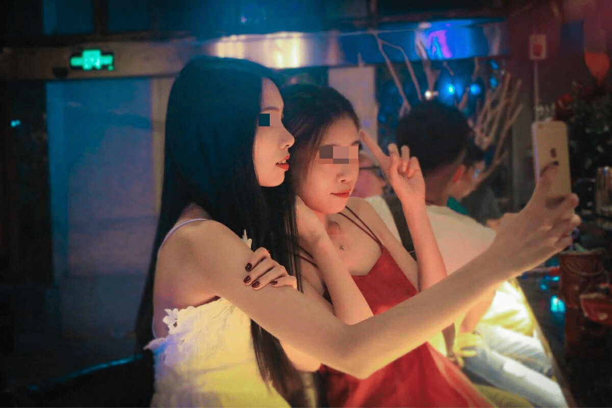 蜜臀av无码精品人妻色欲诱惑，极致魅惑体验，人妻熟女激情私密盛宴