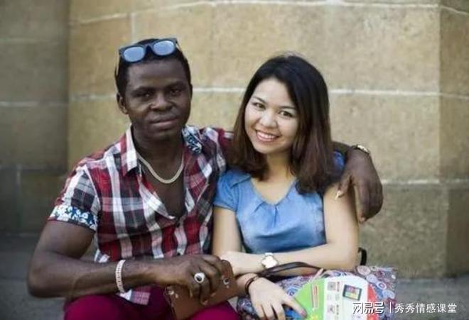 黑人与日本人妻的跨文化爱情故事，探讨婚姻与种族，展现真实情感