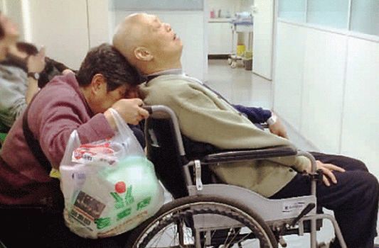 欧美A片免费看人妇激情热辣，夫妻真实偷拍，深夜成人影院