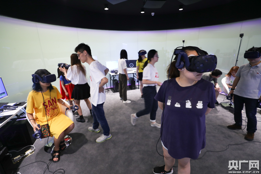 成人做爰A片免费直播丫丫浜，高清无码激情视频，真实互动体验，独家福利放送