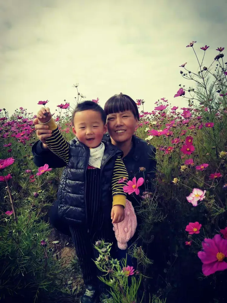少妇乱子精品动人故事，温馨家庭，幸福生活点滴