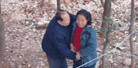 2.国产老头大爷嫖妓HD暗访实录，揭秘灰色产业链，触目惊心内幕曝光