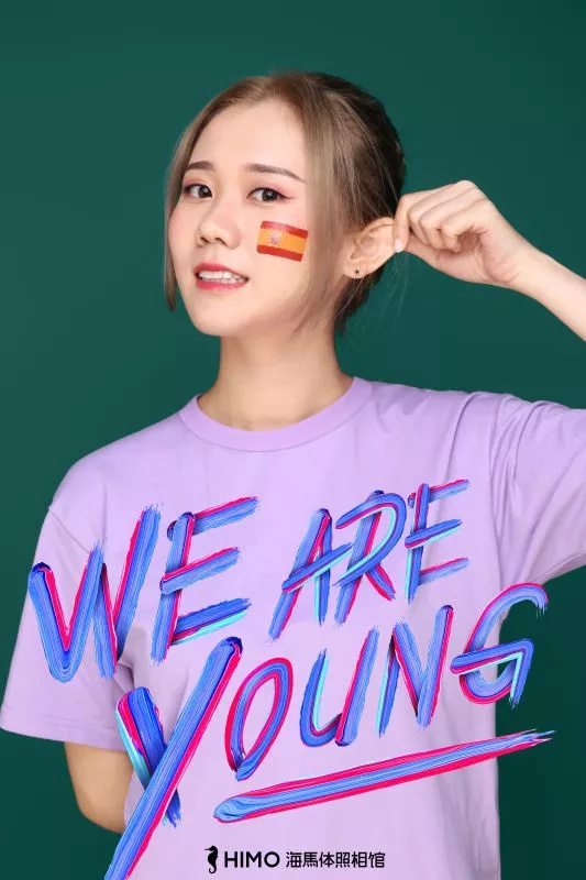 "JIZZ中国少女版青春绽放，梦想起航，闪耀舞台"
