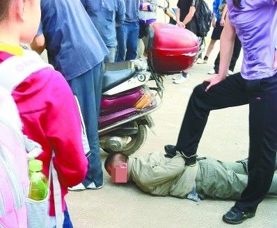 法国色情做爰4偷欲引发热议，探讨情色文化边界，现代欲望与道德碰撞