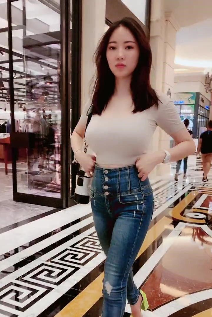 丰满少妇BB搡动人风情，魅力四射，展现成熟女性独特韵味
