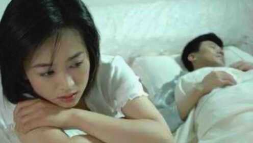 成熟美妇与年轻小伙的禁忌之恋，激情碰撞，跨越年龄的爱情故事，令人心动不已