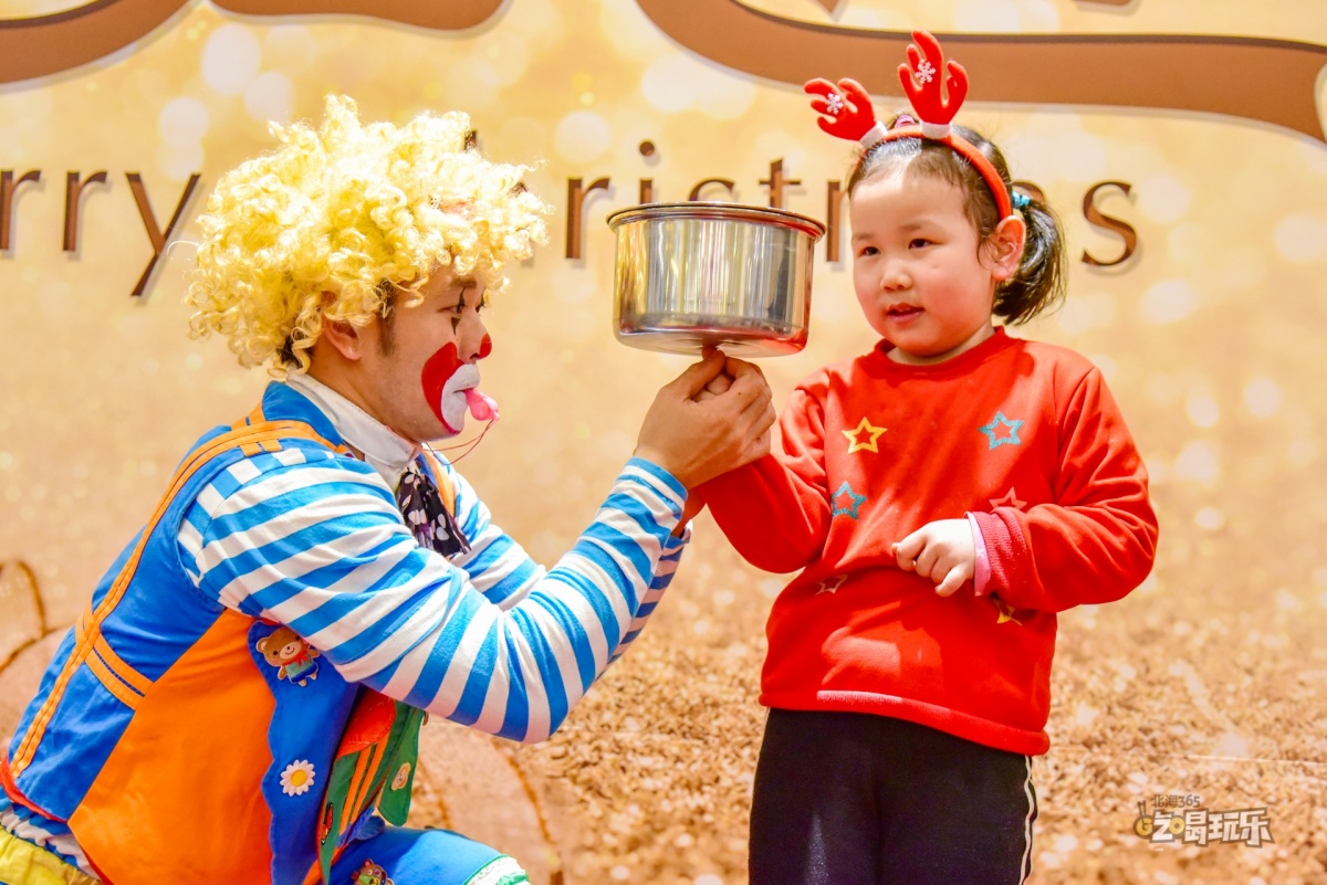 2.国产中年夫妇大白天完整版，温馨日常，幽默互动，展现真实生活