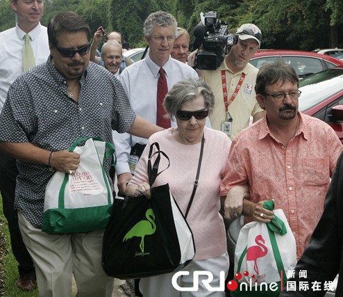 日本七十路老妇浜风情，传统与现代交织，探寻岁月沉淀之美