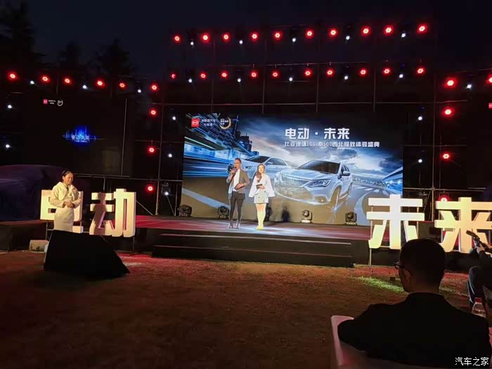 亚洲AV色欲久久久久 极致诱惑与激情交织的经典之作，探索欲望深渊，体验视觉盛宴，沉醉无法自拔
