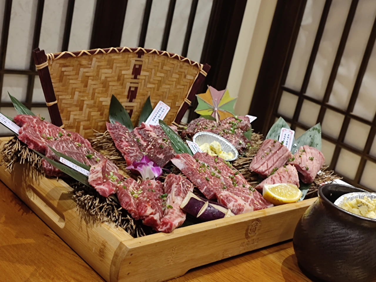 日本又黄又硬樱花季限定美景与美食探秘，东京大阪必打卡，温泉和牛体验